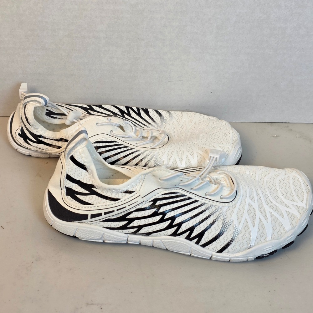 Barefoot Water Shoes Womens 38 White Black Quick Dry Swim Beach Minimalist Pool - Picture 2 of 6